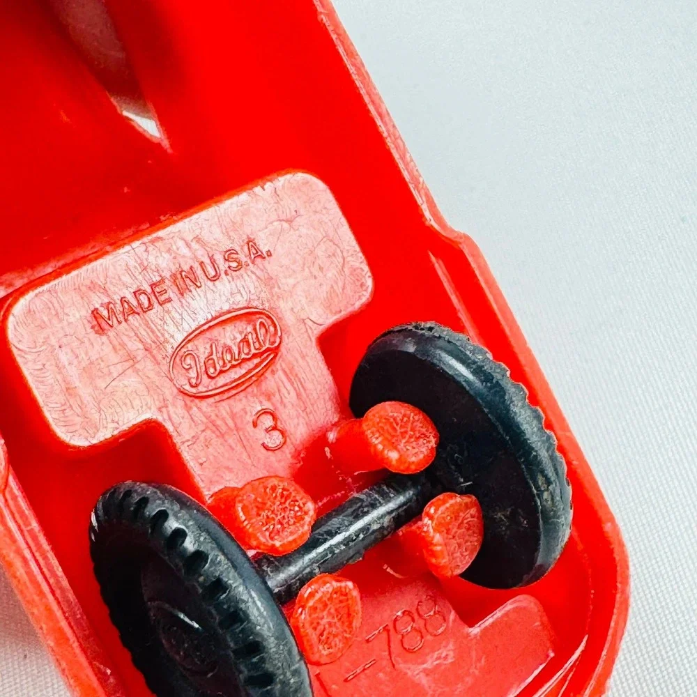 Vintage Ideal Red & Thomas Green T-140 Hard Plastic Toy Pickup Trucks USA Pair